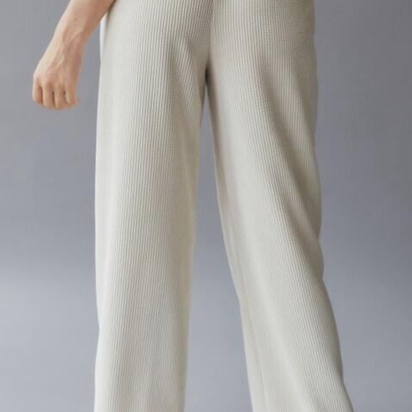 BDG Blaine Corduroy Puddle Trousers Medium Creme Pull On Urban Outfitters UO - Picture 2 of 4